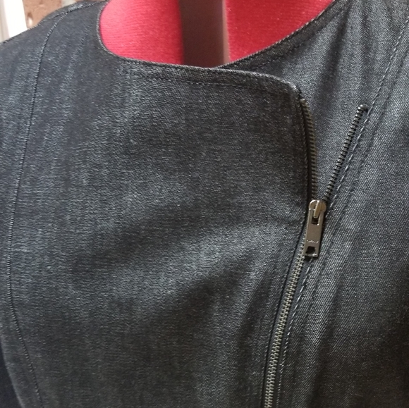 DKNY black denim jacket - Picture 8 of 8